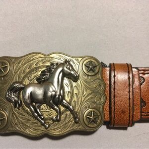 Women’s Brown Western Belt With Horse Buckle